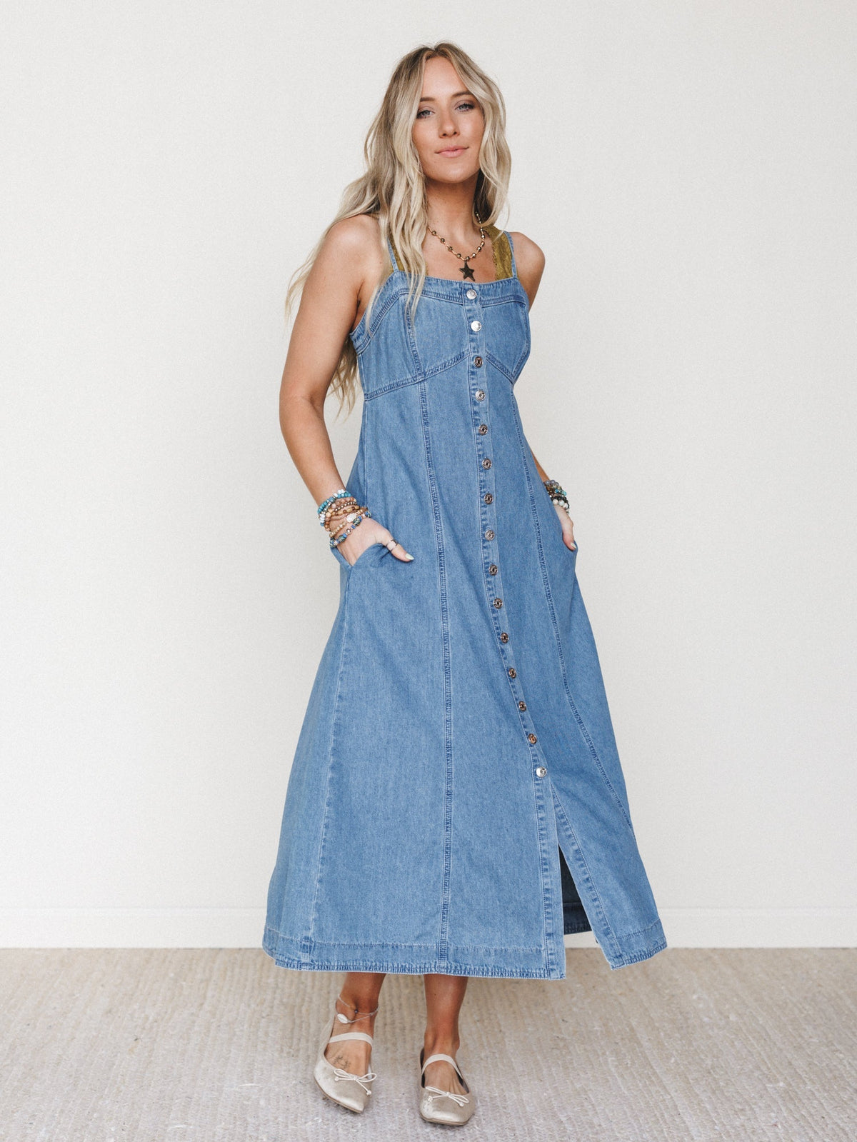 Small Town Girl Dress - Light Wash