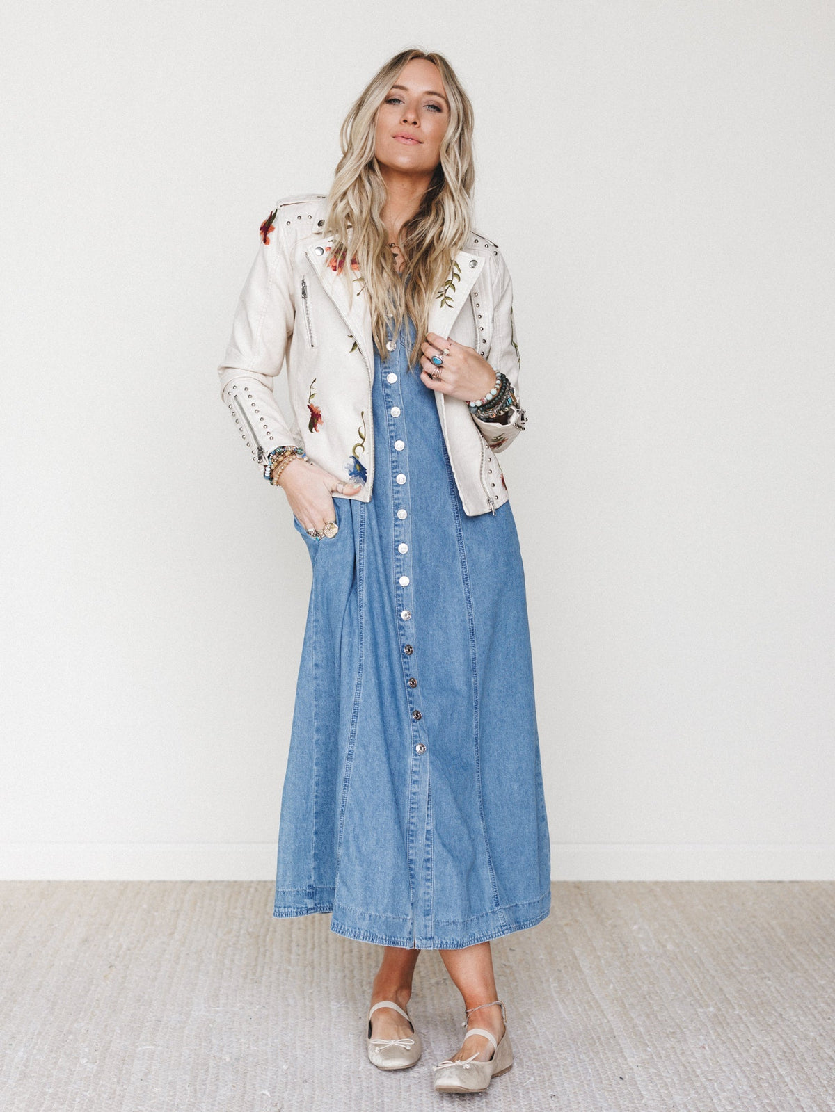 Small Town Girl Dress - Light Wash