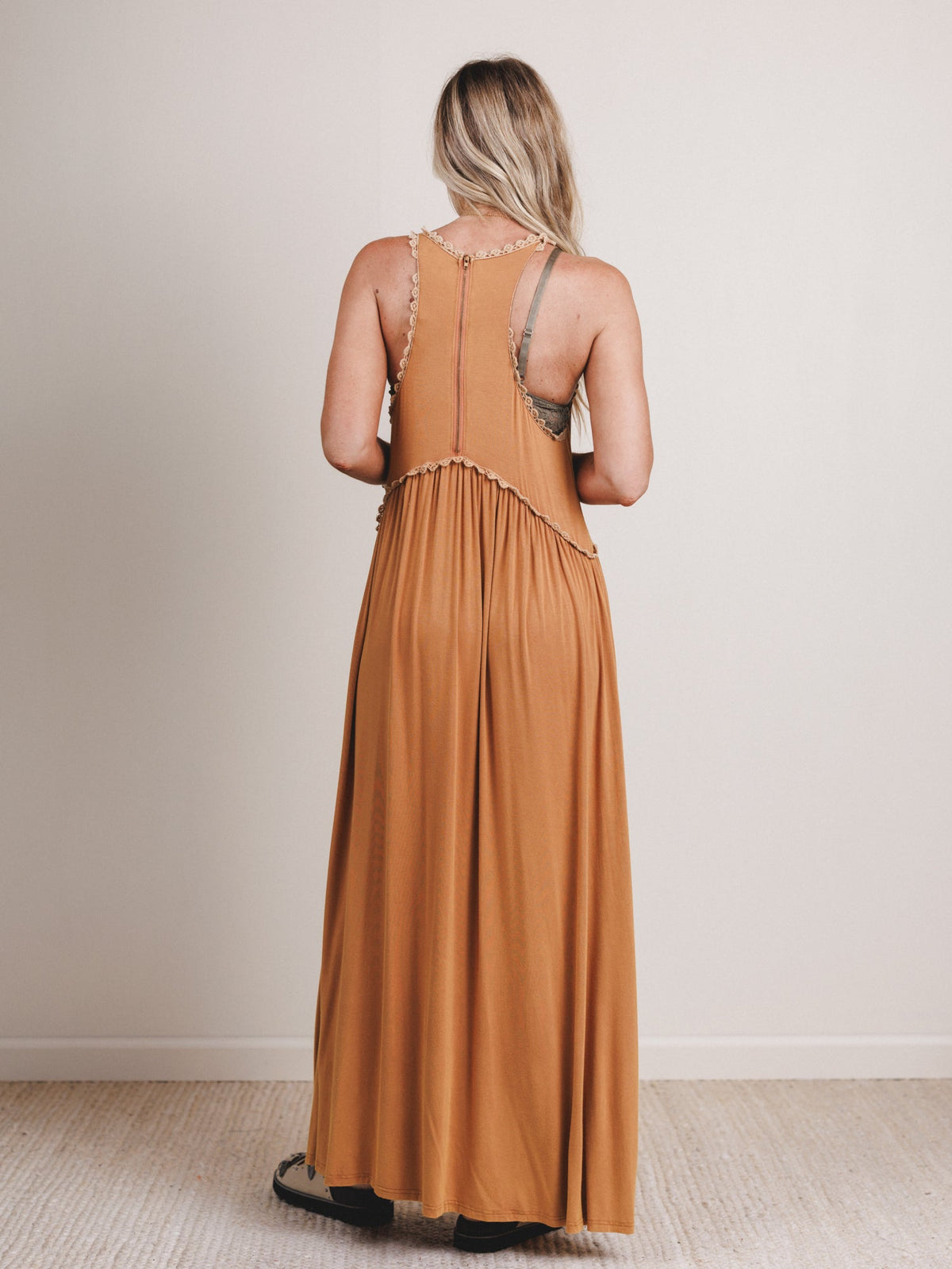 Daisy Chain Maxi Dress - Camel