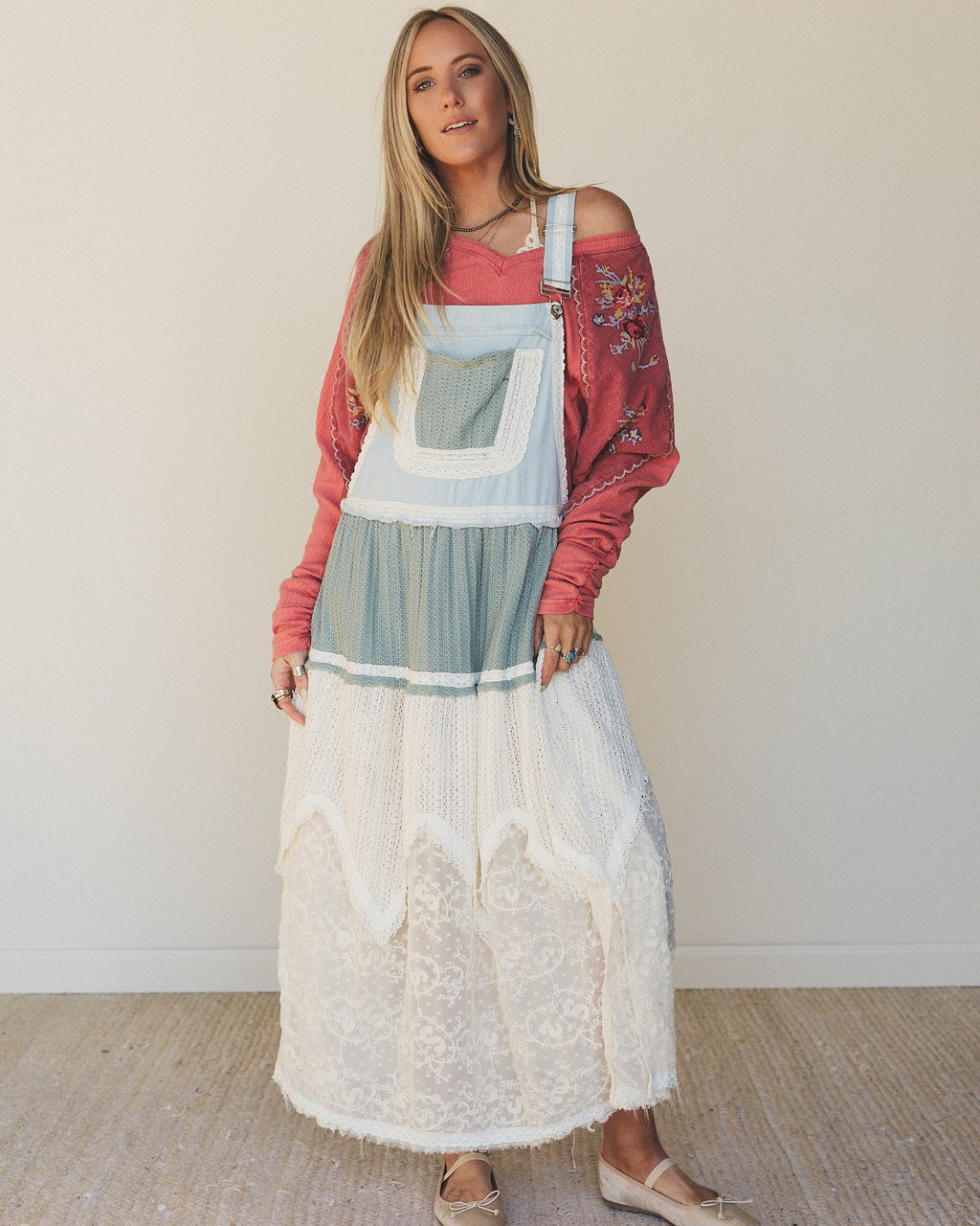 Spring And Lace Overall Dress - Blue