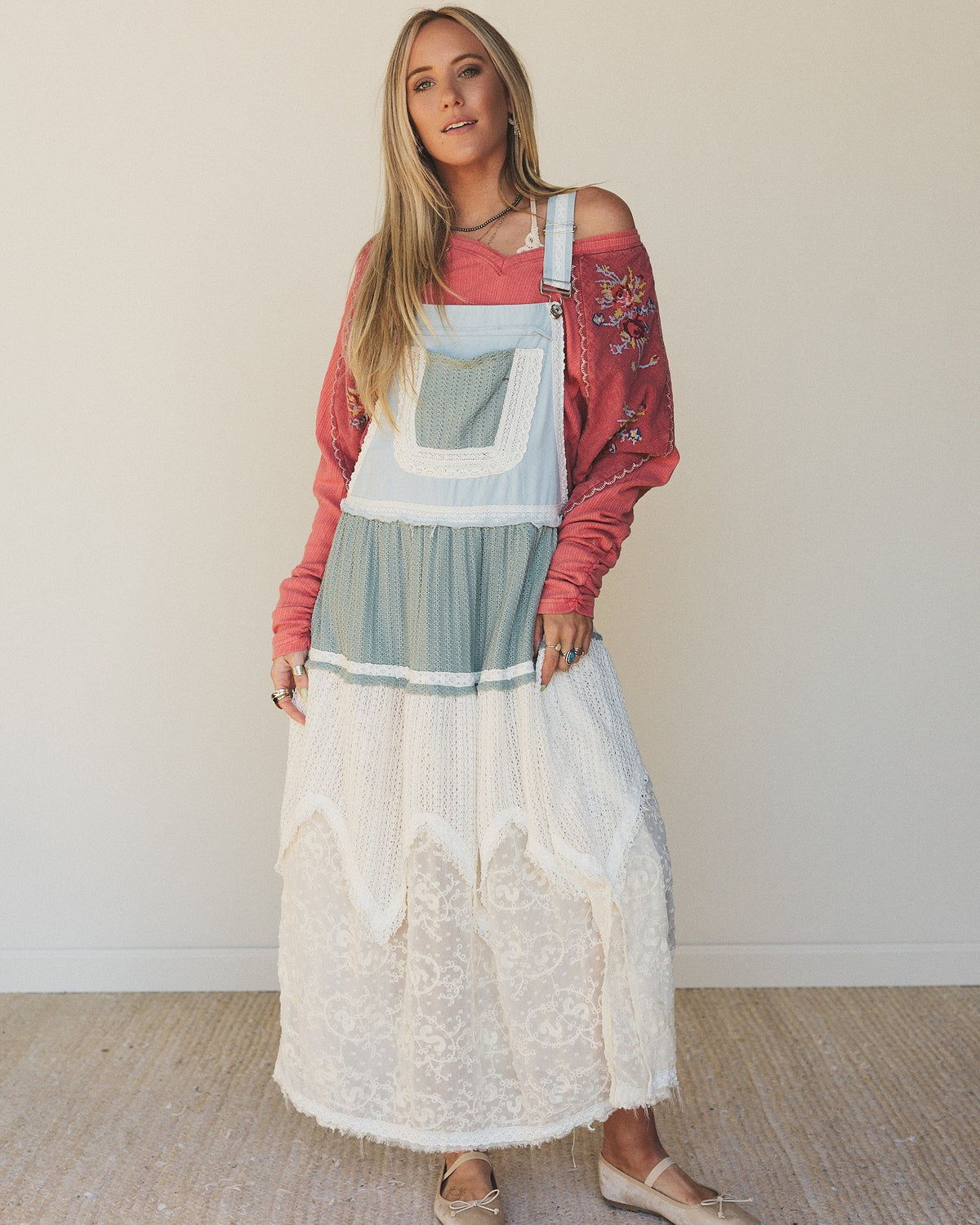Spring And Lace Overall Dress - Blue